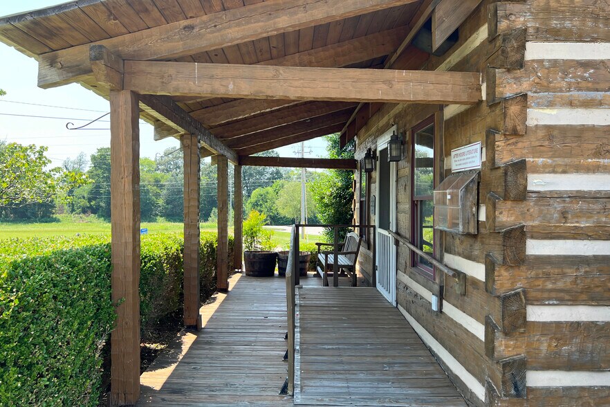 More Photos Of 81 Steele Rd, Franklin Office For Lease