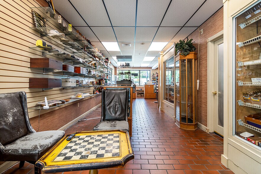 More Photos Of 6595 Post Rd, North Kingstown Fast Food For Sale