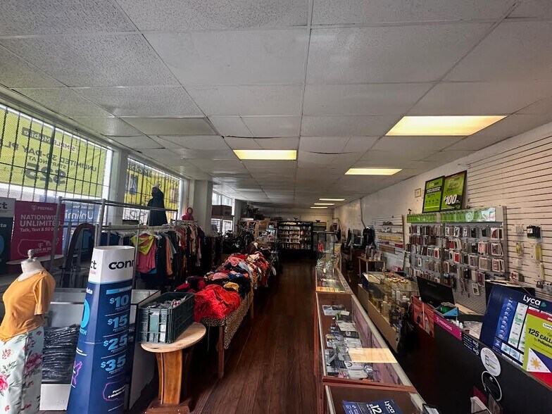 More Photos Of 3316-3328 S Main St, Los Angeles Warehouse For Lease