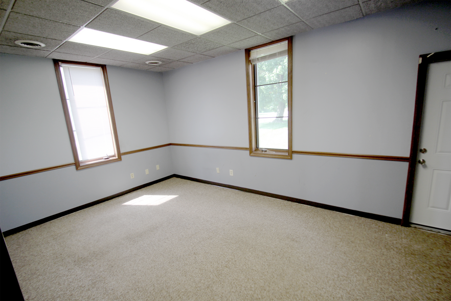 More Photos Of 3143 Whipple Dr, Barberton Warehouse For Sale
