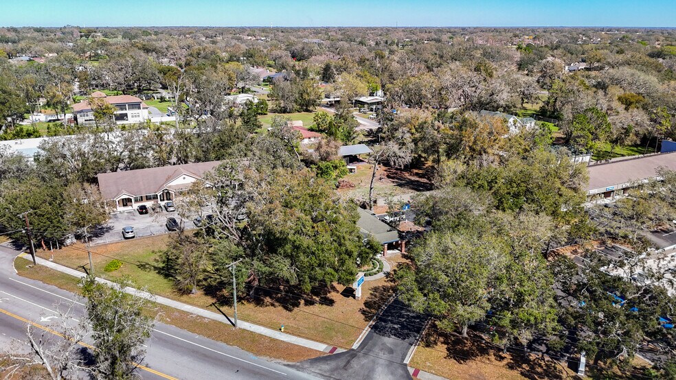 More Photos Of 3203 Lithia Pinecrest Rd, Valrico Medical For Sale
