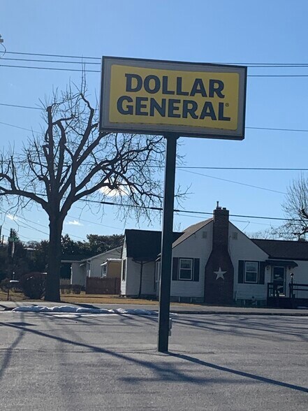 More Photos Of 99 Lewisberry Rd, New Cumberland Freestanding For Lease