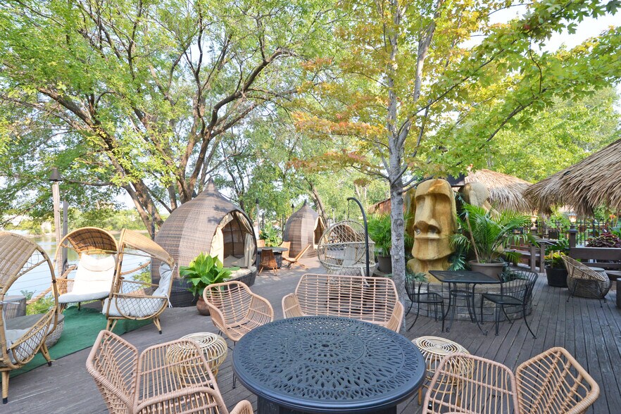 More Photos Of 1900 & 1924 Marshall St NE, Minneapolis Restaurant For Lease