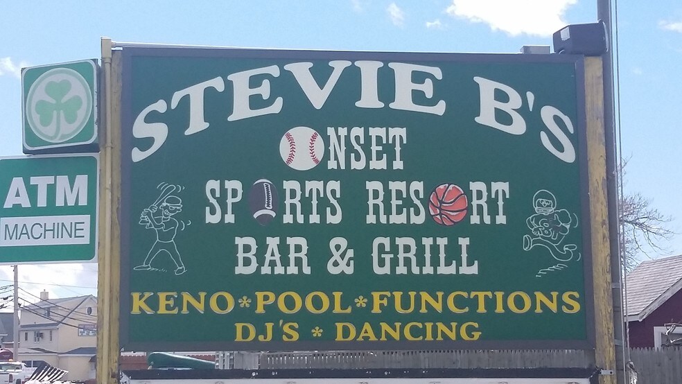 More Photos Of 270 Onset Ave, East Wareham Restaurant For Sale