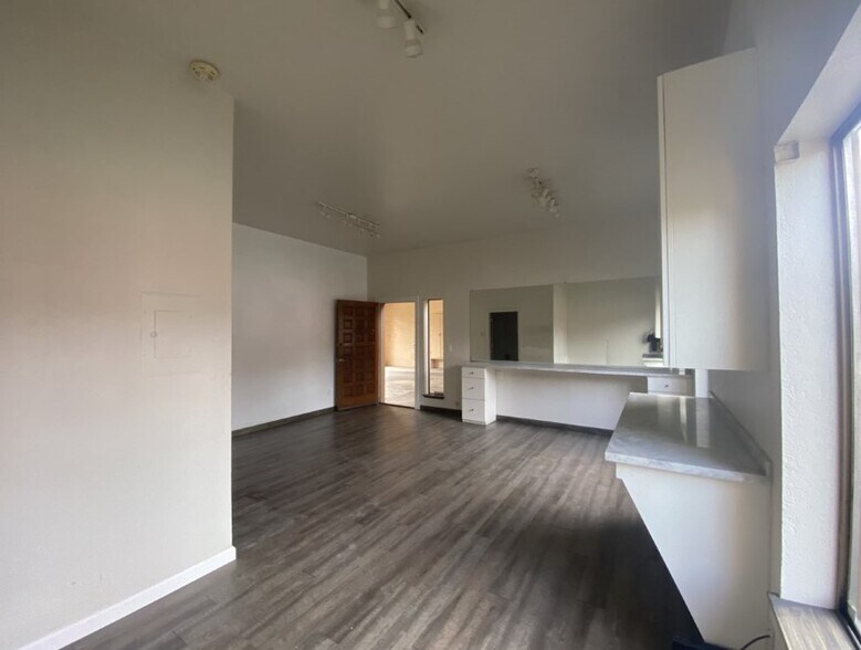 More Photos Of 21 Patten St, Sonoma Office For Sale
