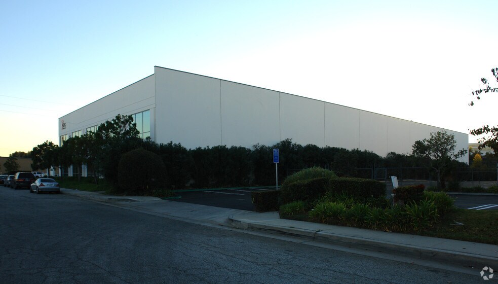 More Photos Of 20710 Manhattan Pl, Torrance Light Manufacturing For Lease