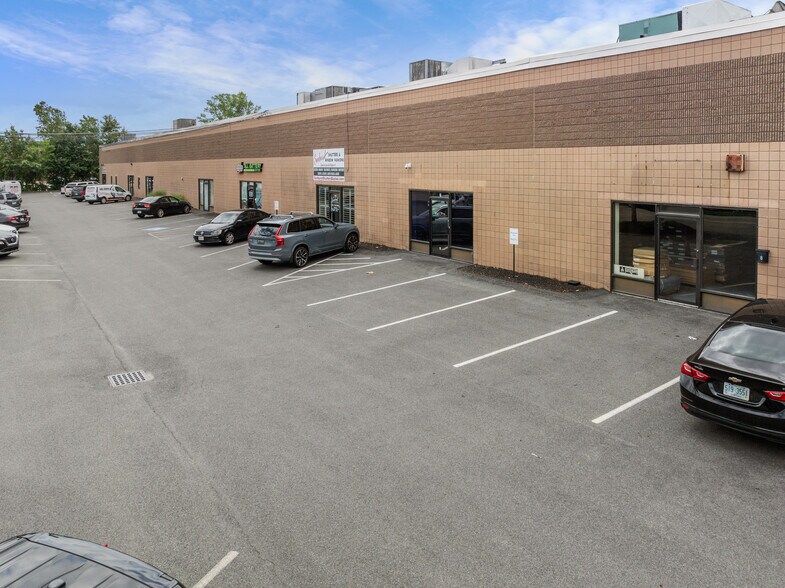 More Photos Of 51-111 Morgan Dr, Norwood Light Manufacturing For Lease