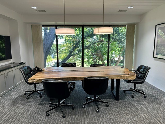 More Photos Of 8330-8350 Meadow Rd, Dallas Office For Sale