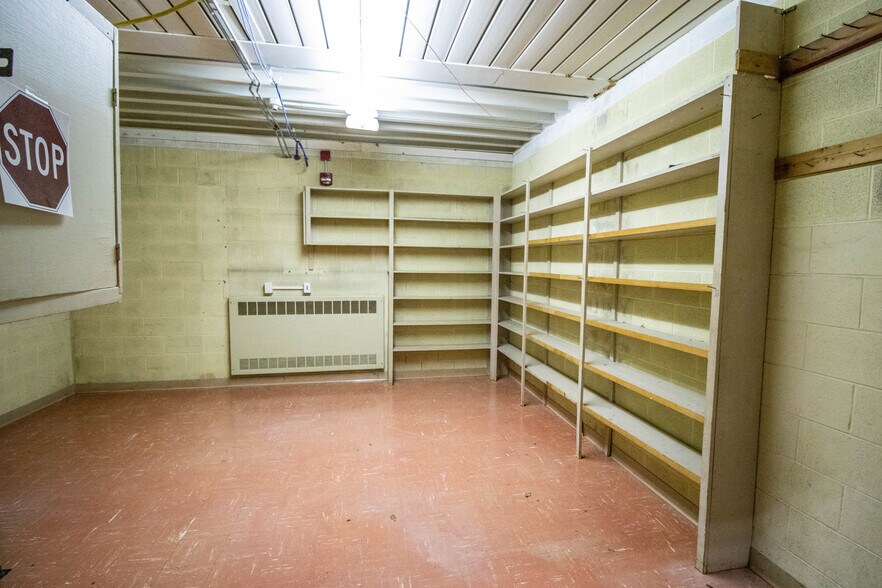 More Photos Of 11218 N Linden Rd, Clio Schools For Sale