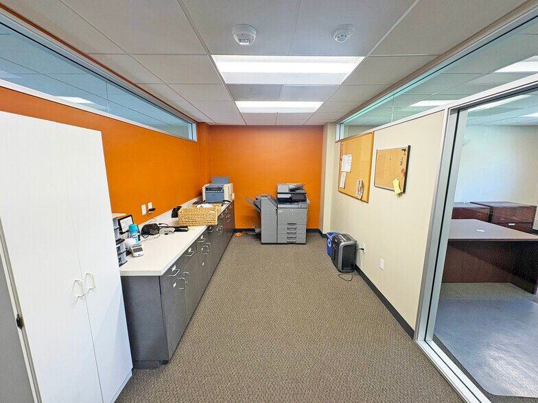 More Photos Of 1231 E Chapman Ave, Fullerton Religious Facility For Lease