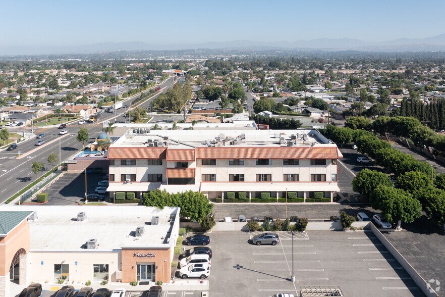 More Photos Of 1126 N Brookhurst St, Anaheim Office For Sale