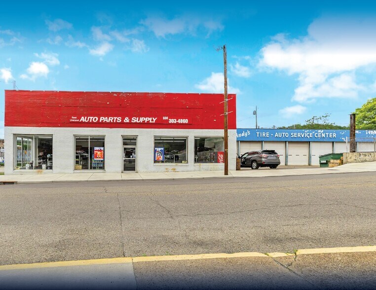 Primary Photo Of 653 Walnut St, East Liverpool General Retail For Sale