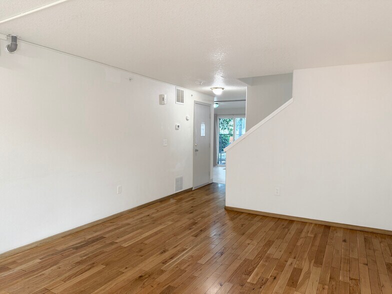 More Photos Of 15602-15610 SE Division St, Portland Rehabilitation Center For Sale