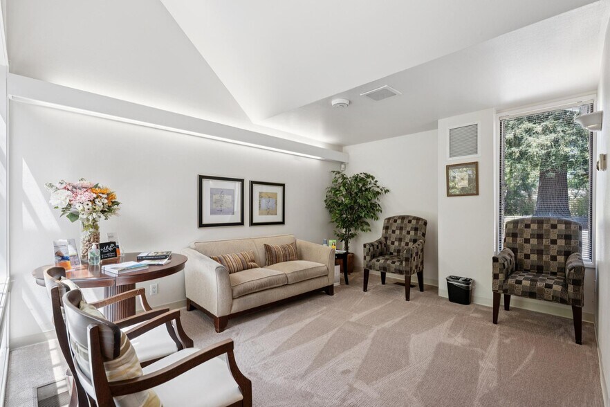 More Photos Of 864-868 2nd St, Santa Rosa Medical For Sale