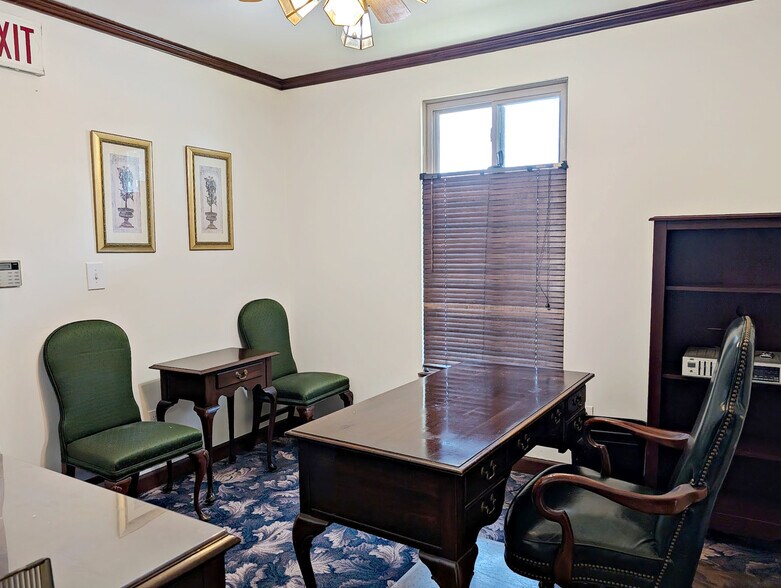 More Photos Of 1134 S Linden Rd, Flint Medical For Sale