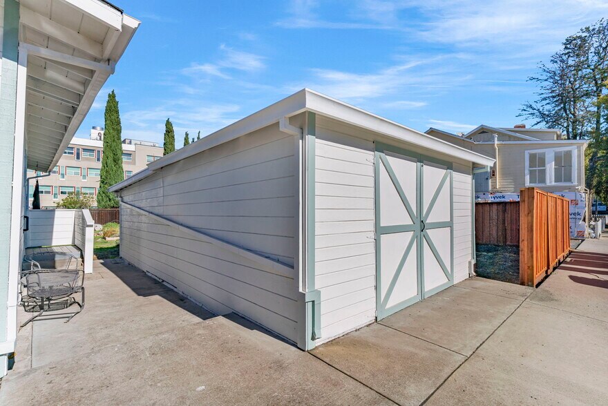 More Photos Of 937 Las Juntas St, Martinez Apartments For Sale