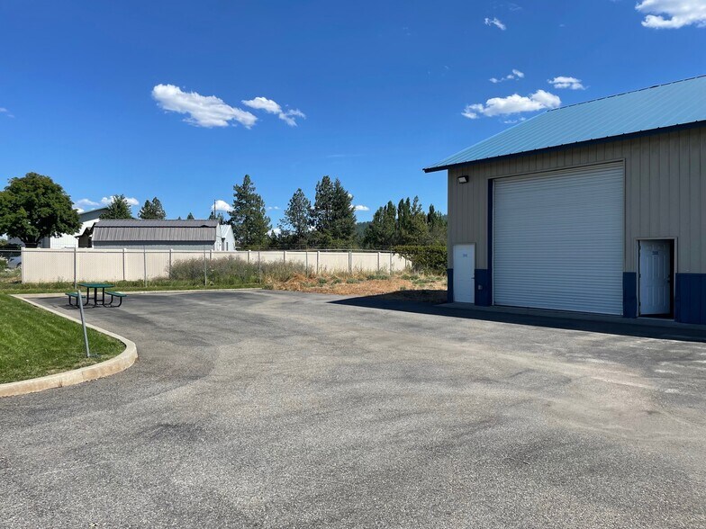 More Photos Of 3826 Riverbend ave, Post Falls Industrial For Lease