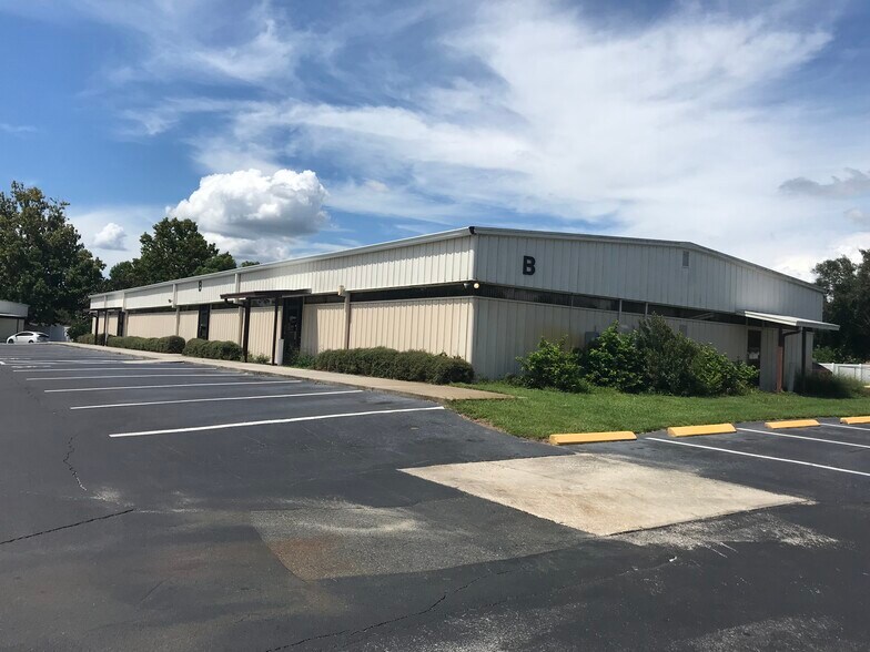 More Photos Of 1300 S Duncan Dr, Tavares Unknown For Lease