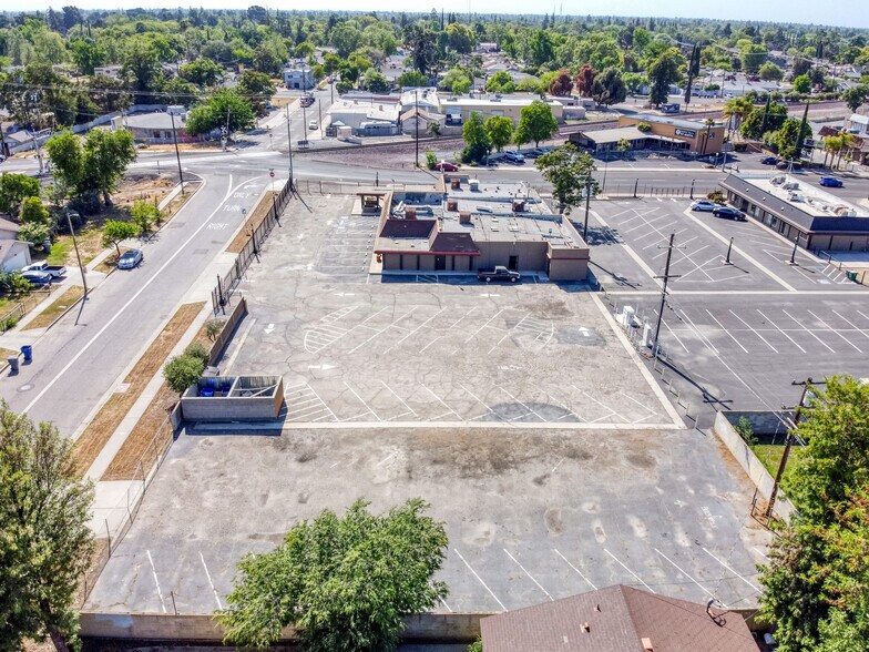 More Photos Of 2814 N Maroa Ave, Fresno General Retail For Sale