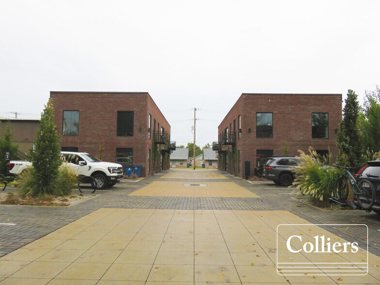 More Photos Of 204 SE 6th St, Bentonville Office For Lease