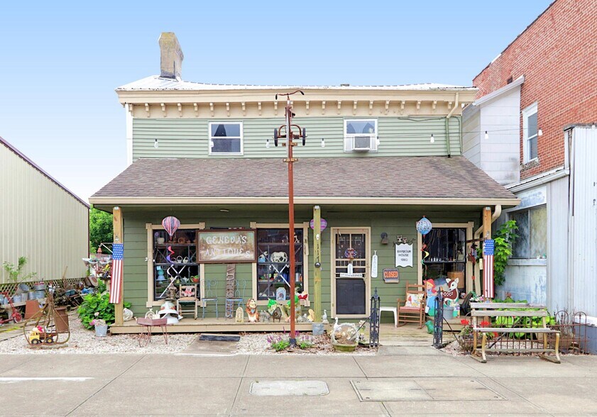 Primary Photo Of 117 W Shelby St, Falmouth Storefront For Sale