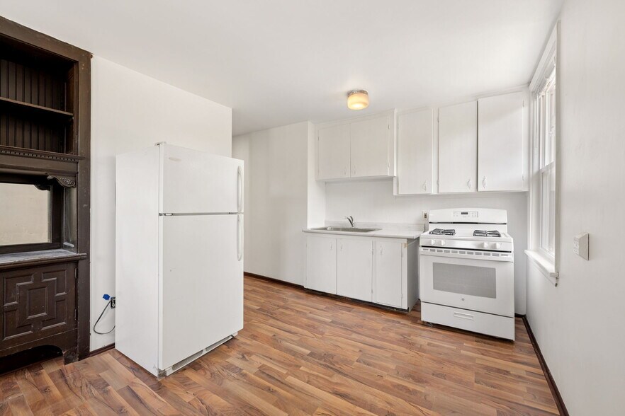 More Photos Of 934 Ashland Ave, Saint Paul Multifamily For Sale
