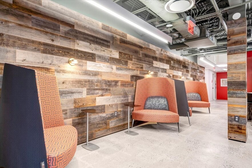 More Photos Of 4220 King St, Alexandria Office For Sale