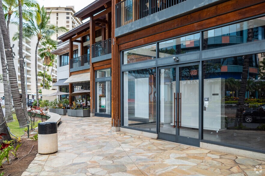 More Photos Of 270 Beach Walk, Honolulu Freestanding For Lease