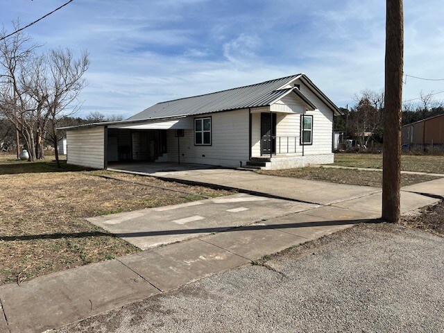 More Photos Of 902 Bevans St., Menard General Retail For Sale