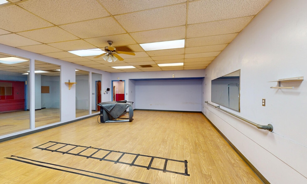 More Photos Of 3767 E Grant Rd, Tucson Office For Sale