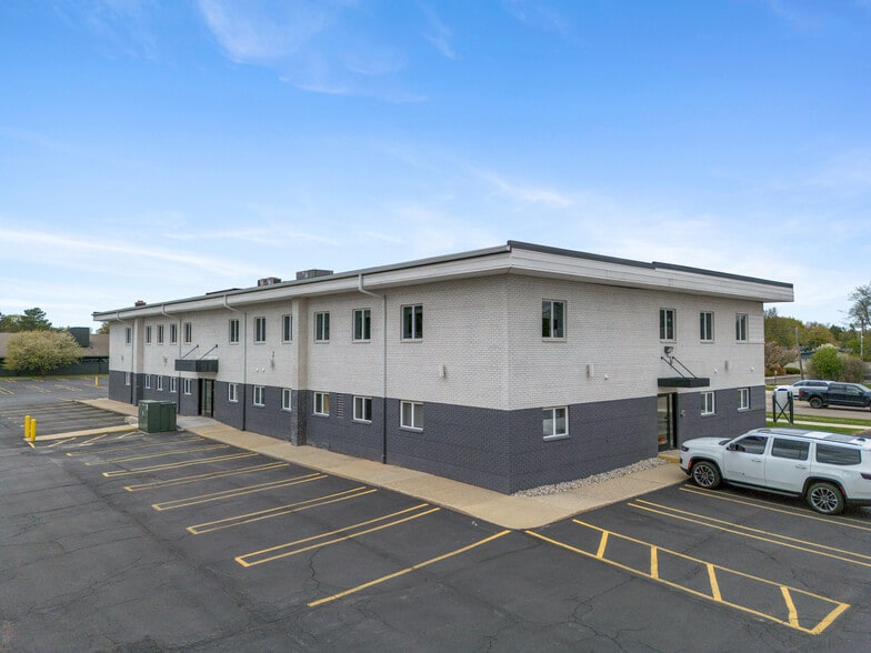 More Photos Of 20411 W 12 Mile Rd, Southfield Office For Sale