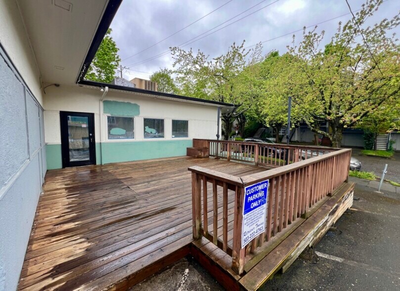 More Photos Of 1900-1904 NW 27th Ave, Portland General Retail For Lease
