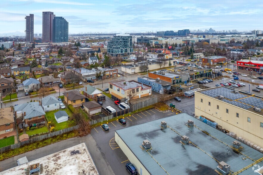 More Photos Of 15 Bentworth Ave, Toronto General Retail For Sale