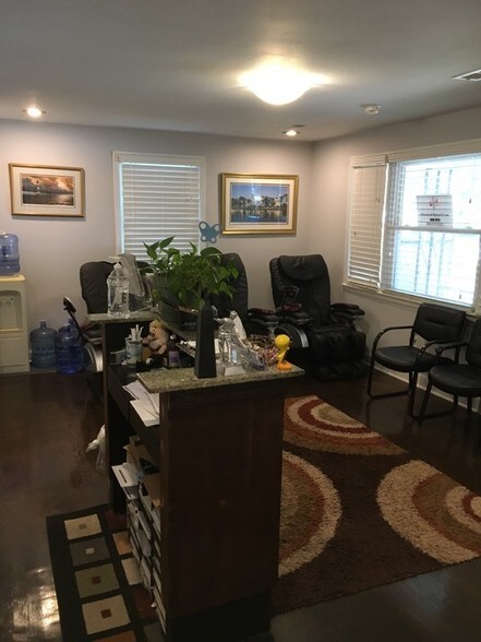 More Photos Of 1422 Ashley River Rd, Charleston Office Residential For Sale