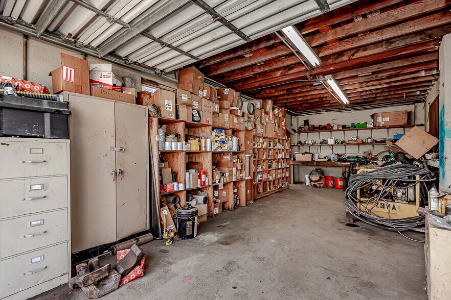 More Photos Of 2301 SW 57th Ave, West Park Warehouse For Lease