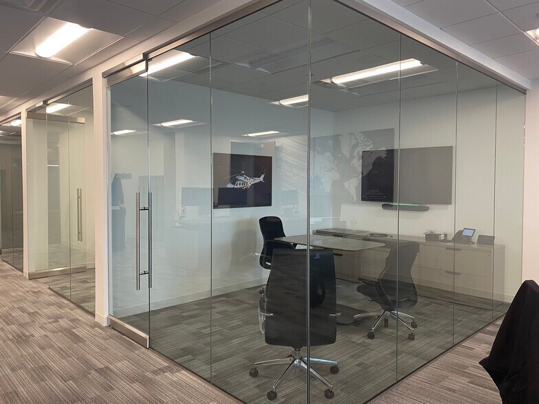 More Photos Of 550 Reserve St, Southlake Loft Creative Space For Lease