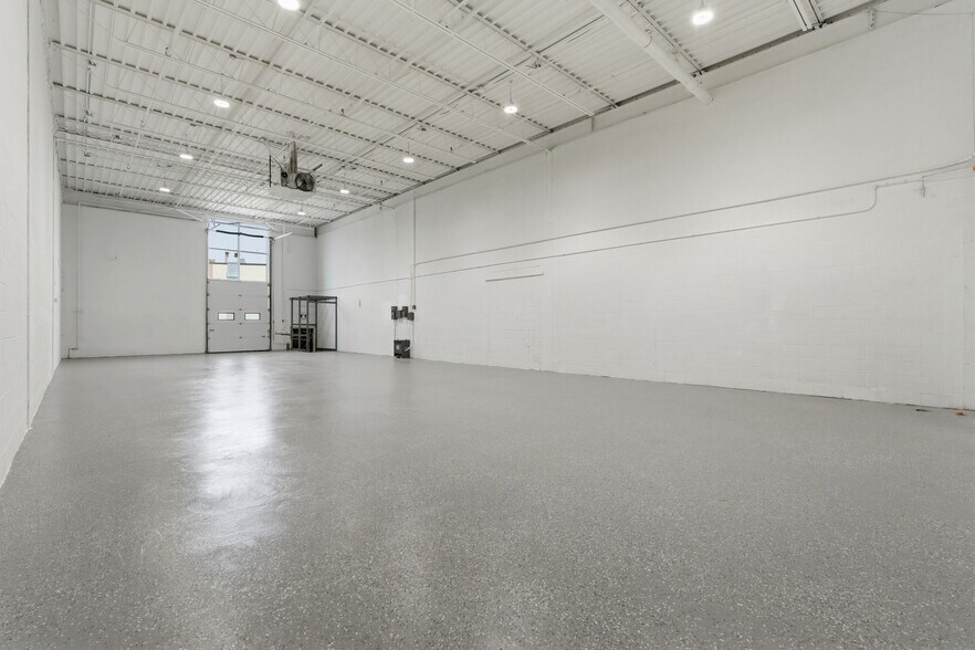 More Photos Of 397 Humberline Dr, Toronto Warehouse For Sale