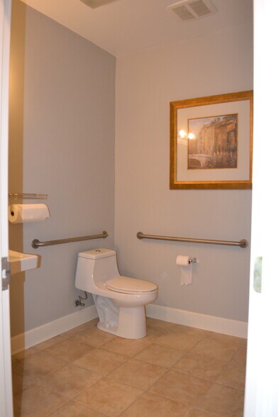 More Photos Of 2418 Mill Creek Ln, Tallahassee Office For Lease