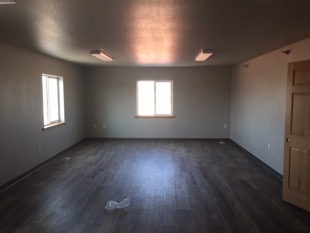 More Photos Of 3750 Hackathorn Ln, Gillette Warehouse For Sale