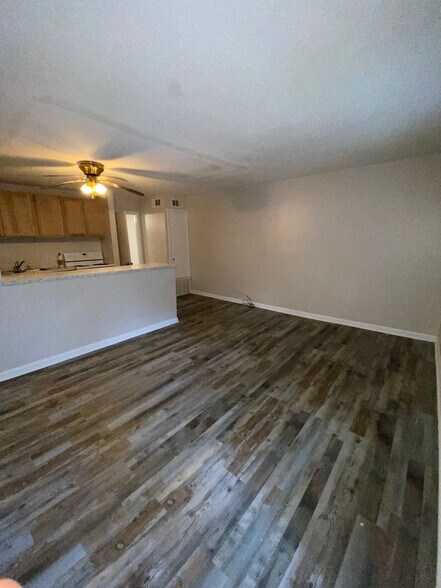 More Photos Of 507-513 E Washington Ave, Osceola Multifamily For Sale