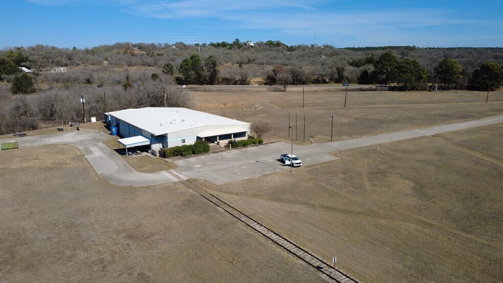 More Photos Of 1600 South Hwy 95, Bastrop Manufacturing For Sale