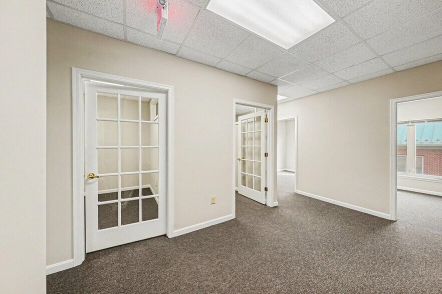 More Photos Of 6900 Houston Rd, Florence Office For Lease
