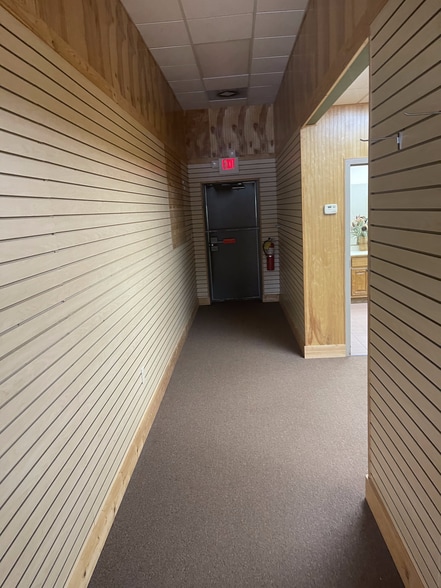 More Photos Of 3455 Keith Bridge Rd, Cumming Freestanding For Sale