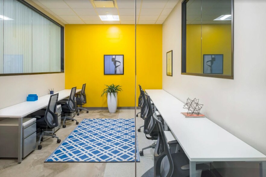 More Photos Of 1101 Wilson Blvd, Arlington Office For Lease