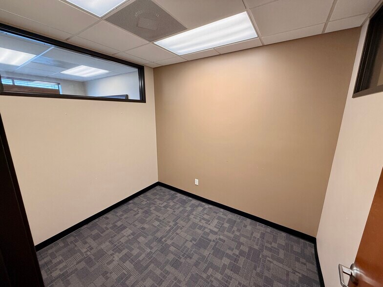 More Photos Of 901 Cypress Creek Rd, Cedar Park Medical For Sale