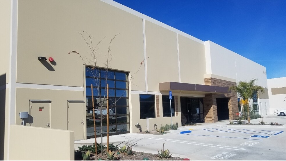More Photos Of 12170 Paine Pl, Poway Warehouse For Lease