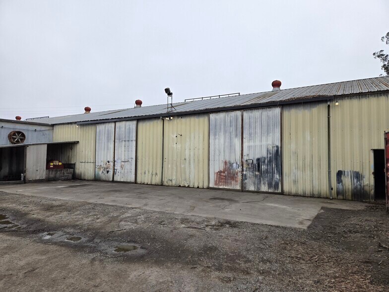 More Photos Of 141 Helman Ln, Cotati Warehouse For Lease