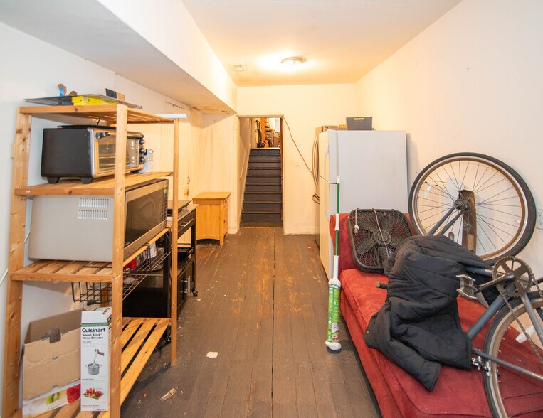 More Photos Of 405 N Paca St, Baltimore Storefront Retail Office For Sale