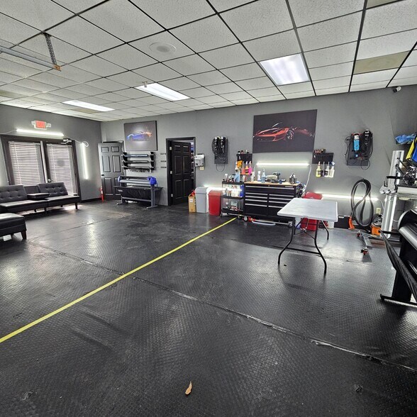 More Photos Of 2015 Westmead St SW, Decatur Industrial For Sale