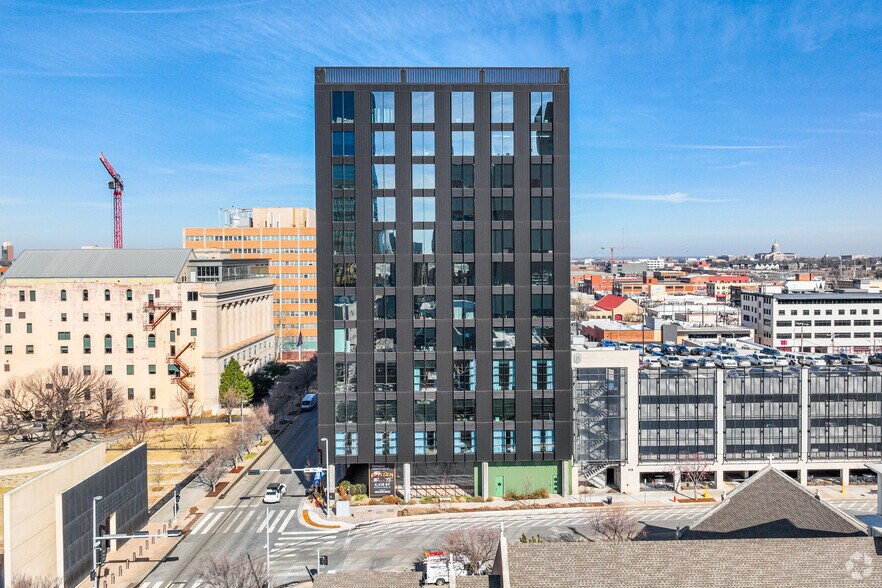 More Photos Of 600 N Robinson Ave, Oklahoma City Office For Lease